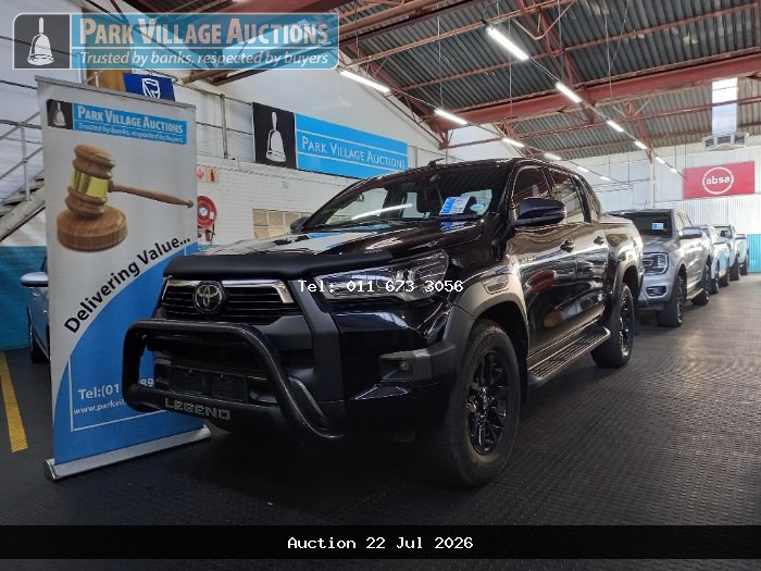 2023 TOYOTA HILUX 2.8 GD-6 RB LEGEND 4X4 AT PU DC (ODO : 144766)