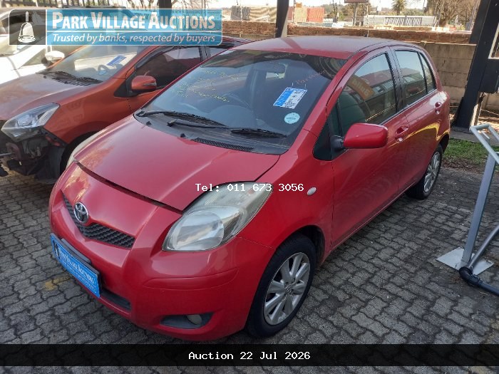 2011 TOYOTA YARIS T3 5DR (ODO : 181310)