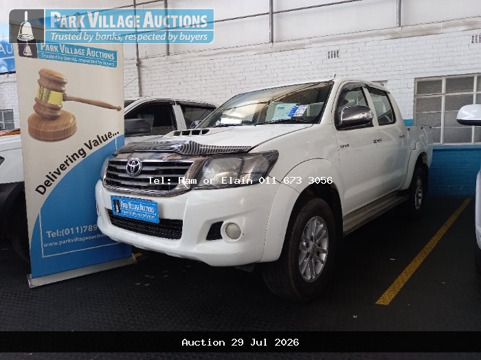 2013 TOYOTA HILUX 3.0D-4D RAIDER RB AT PU DC (ODO : 233710)
