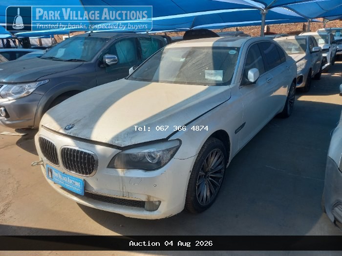 2011 BMW 750LI INDIVIDUAL F02 (ODO : 194680)