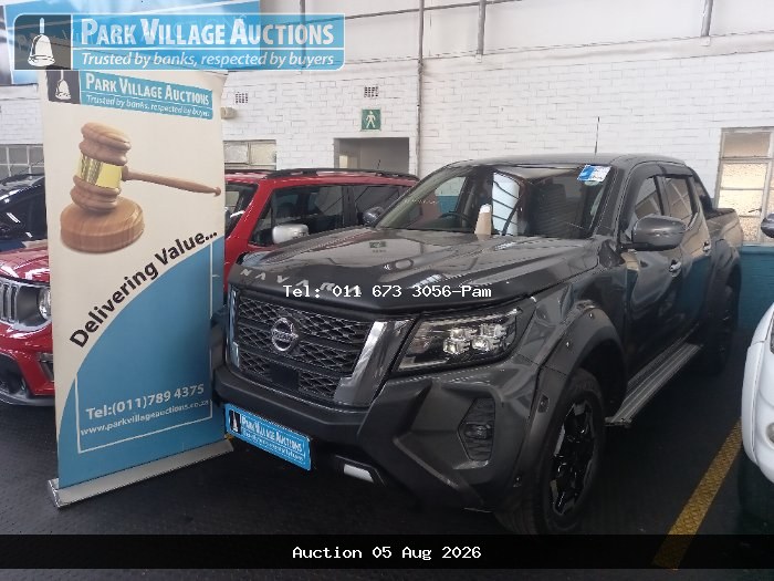 2021 NISSAN NAVARA 2.5DDTI LE AT DC PU (ODO : 129100)