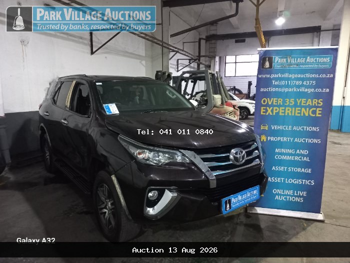 2019 TOYOTA FORTUNER 2.4 GD-6 4X4 AT (ODO : 176926)