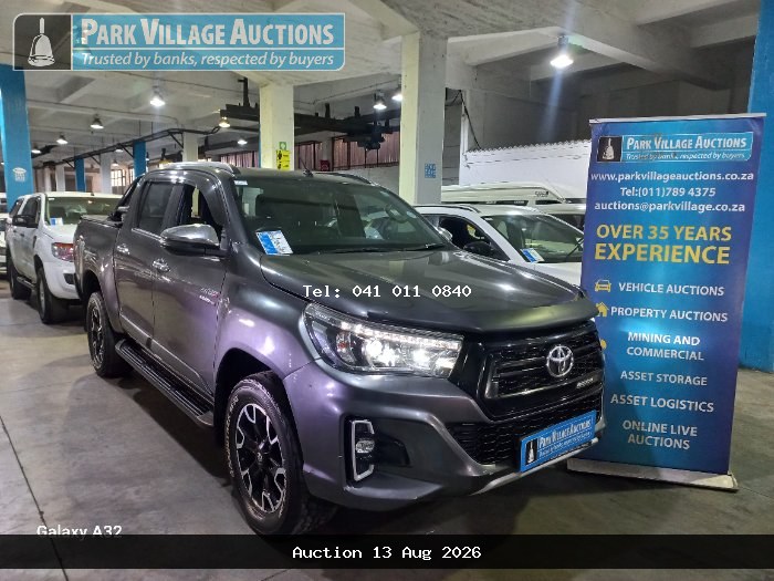 2019 TOYOTA HILUX 2.8 GD-6 RAIDER (ODO : 158666)