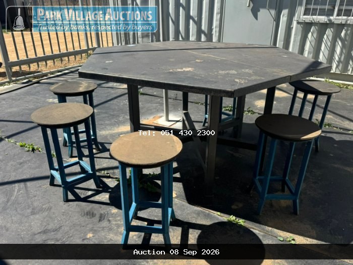 TABLE 6 CHAIRS