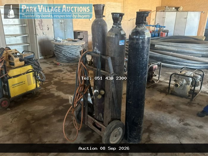 GAS CYLINDERS
