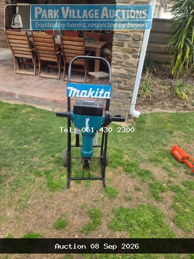 MAKITA ELECTRIC DEMOLITION HAMMER
