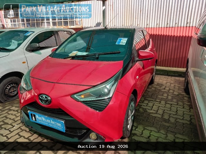 2019 TOYOTA AYGO 1.0 X-PLAY 5DR (ODO : 156217)