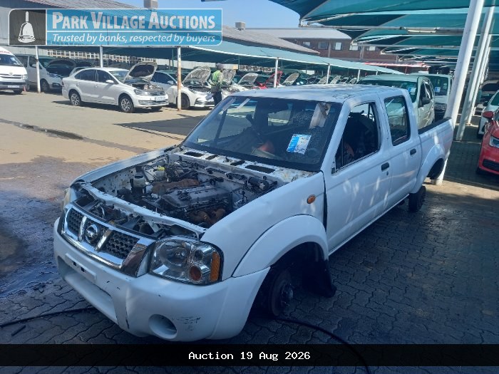 2015 NISSAN HARDBODY (ODO : NO READING)