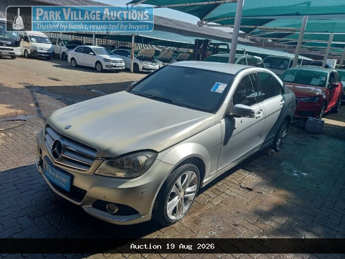 2012 MERCEDES C 180 (ODO : NO READING)
