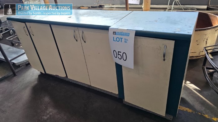 2 PIECE WOODEN CABINET