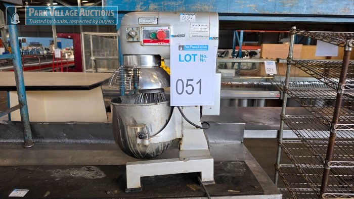 20LTR CAKE MIXER WITH ATTACHMENTS - EXCLUDING TABLE