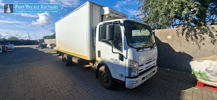 2018 
ISUZU NPR 400 F/C C/C