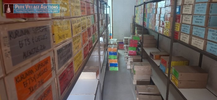 INDUSTRIAL SHELVING