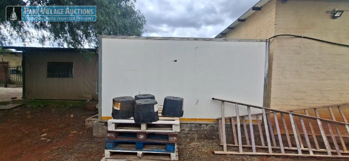 2M X 3M COLD ROOM