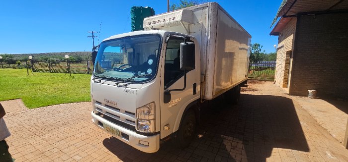 2018 ISUZU NPR 400 F/C C/C
REGISTRATION NR: CYS223NC 
VIN NR: ACVNP75PFBG010544
114 335 KM