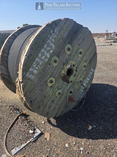 1 X STEEL WIRE ROPE AND WOODEN DRUM