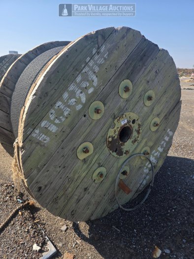 1 X STEEL WIRE ROPE AND WOODEN DRUM