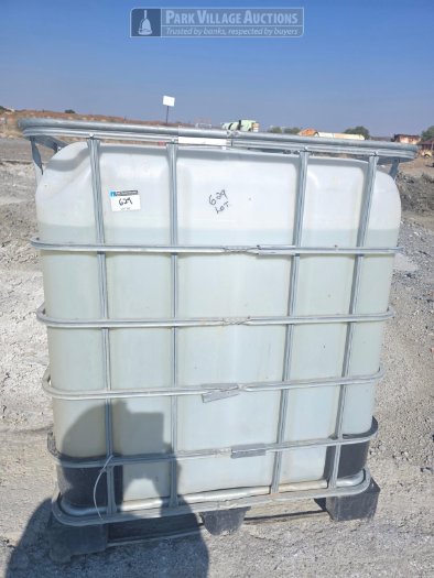 25 X FLOW BINS WITH CHEMICAL CONTENTS CONCRETE SUPER PLASTICIZER SHOTCRETE ACCELERATOR ETC