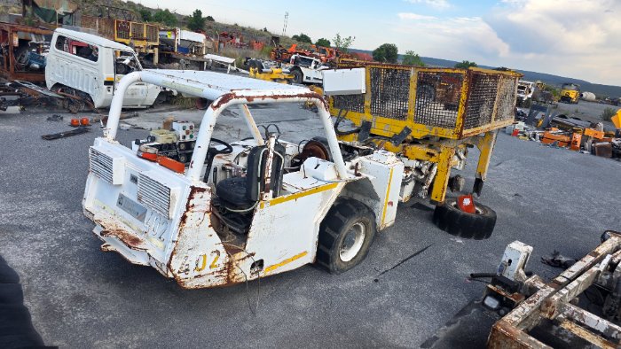 1 X BOART LONGYEAR UV60 WITH SCISSOR LIFT - NON RUNNER - SCRAP
