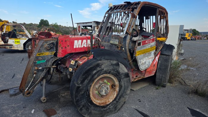 1 X TELEHANDLER TELESCOBIC BOOM HANDLER - NO ENGINE