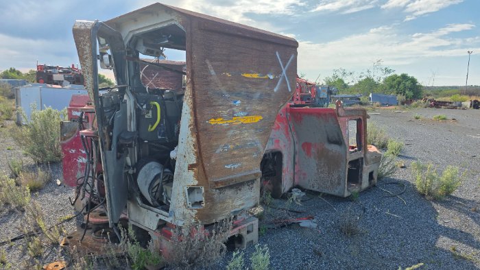 SANDVIK LHD SPARES LOADER