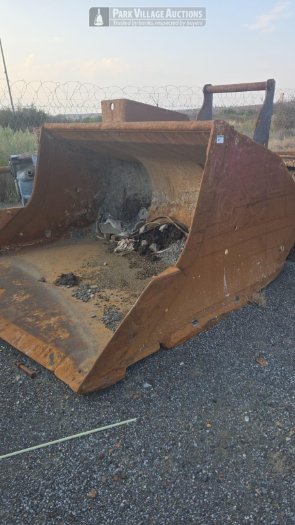 SANDVIK LHD BUCKET - SCRAP