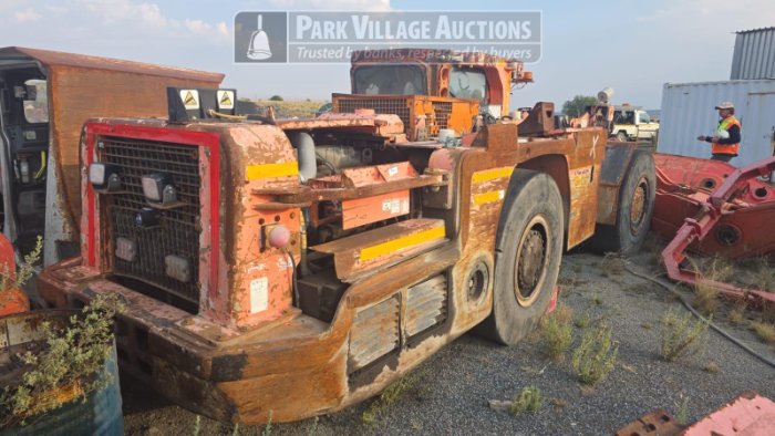 1 X SANDVIK 30 LADDER LHD - SCRAP