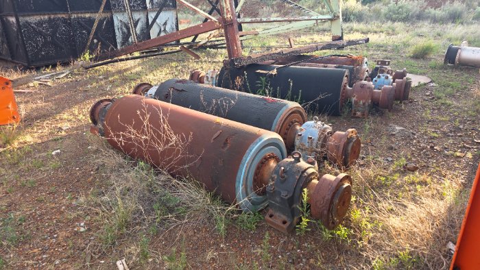 ASSORTED SCRAP METAL