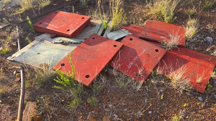 LINER PLATES, GRID AND FARM GATES