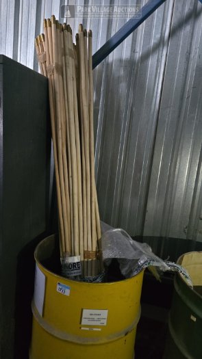 LOT CHARGING STICKS