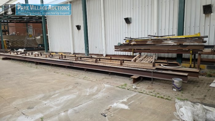 ASSORTED STEEL I-BEAMS AND STEEL SCRAP