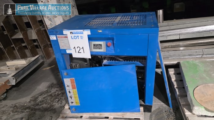 SCREW DRIVEN AIR COMPRESSOR