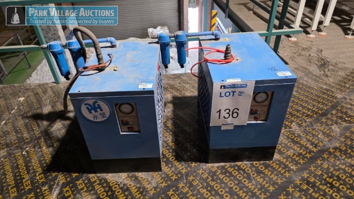 2 X AIR DRIERS