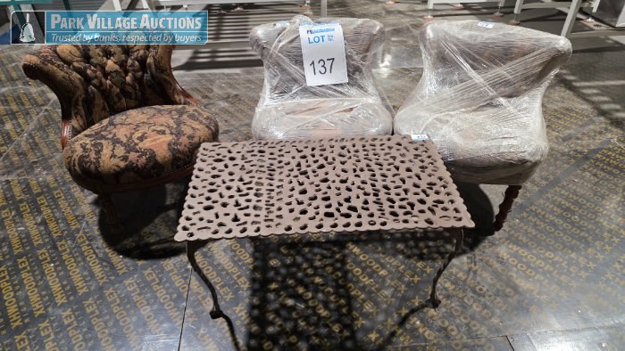 3 X OCCASIONAL CHAIRS AND STEEL COFFEE TABLES