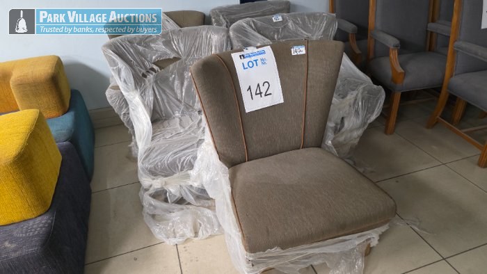5 X BROWN FABRIC WOODEN CHAIRS