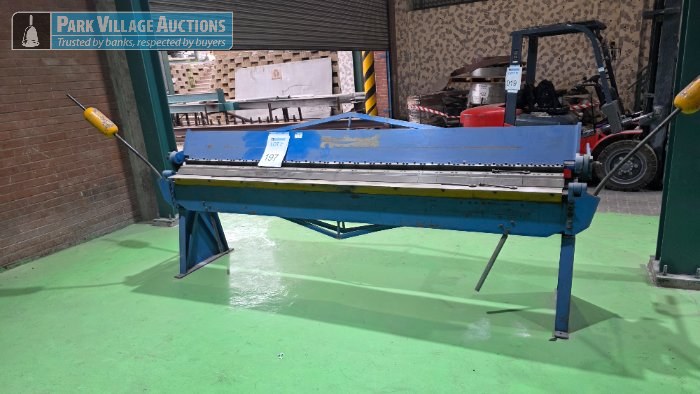 3M STEEL BENDING MACHINE