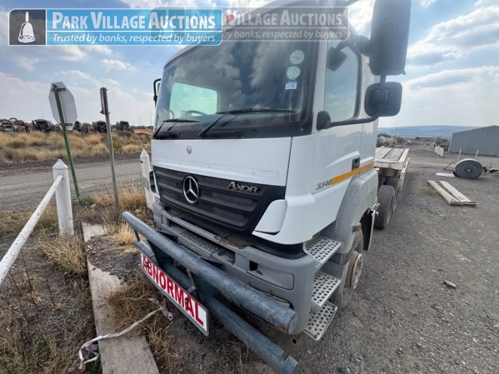 2008/2009 MERCEDES BENZ 3340 HORSE WITH TALBERT ABNORMAL LOWBED TRAILER