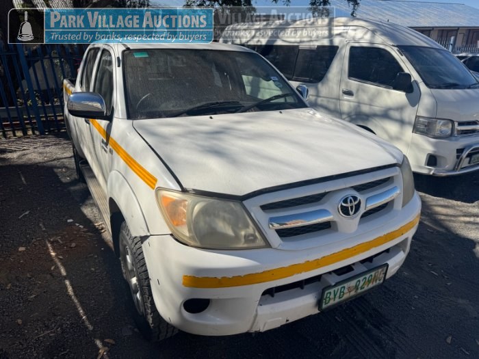 2008 TOYOTA HILUX 2.7VVTI DOUBLE CAB LDV, MANUAL.
