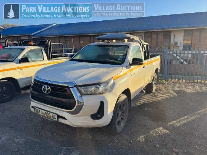 2023 TOYOTA HILUX 2.4GD6 RAIDER, SINGLE CAB LDV, MANUAL,