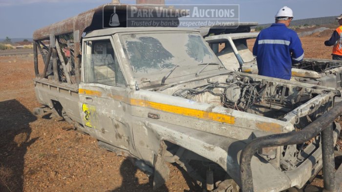 2012 TOYOTA LAND CRUISER 79 CHASSIS, CAB AND BIN