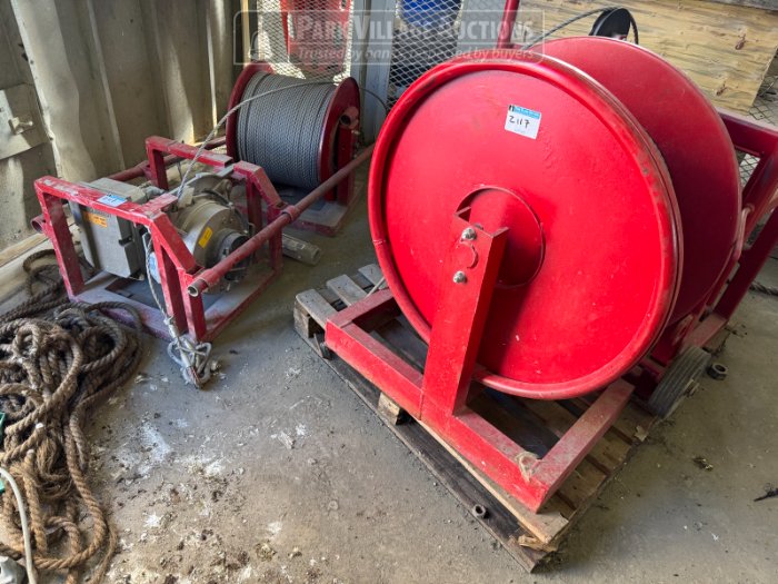 2 X SKYJACK WINCHES, WITH BOSUM CHAIR AND MAN CAGE