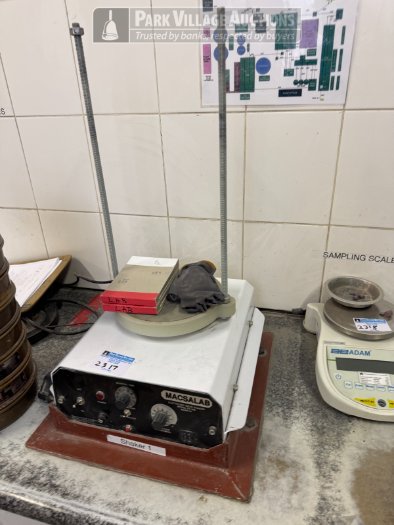 1 X MACASALAB ES200 MARK IV SHAKER AND SIEVES