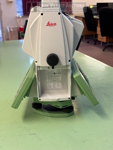 1 X 2022 LEICA GEOSYSTEMS AG MERGETEC NOVA MS60 1  MULTI STATION, 12-18V 40W MAX IN A CASE