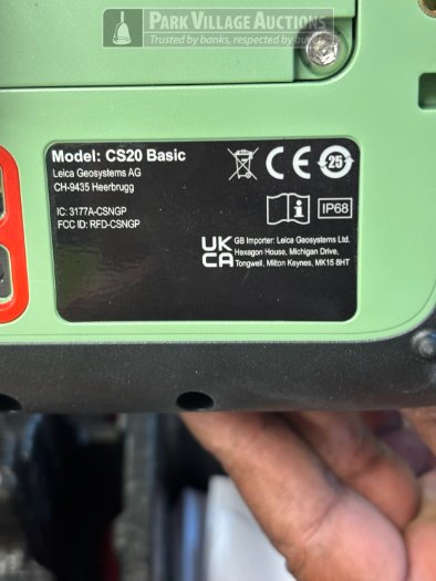 1 X LEICA GEOSYSTEMS AG HIGH PRECISION GNSS MULTI FREQUENCY 555 CHANELS, MODEL GS18T, GPS