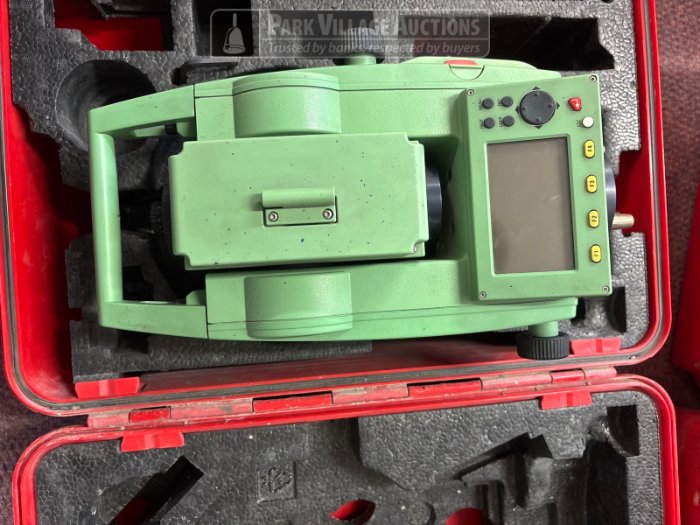1 X 2007 LEICA GEOSYSTEMS AG TRC 407 ULTRA R300,  MULTI STATION, 12V