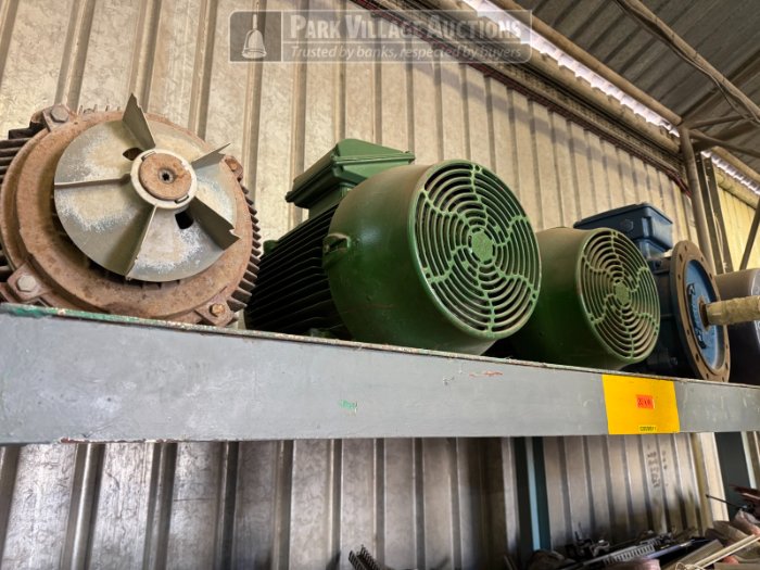 ASSORTED 2 X 30KW, 1 X 45KW 4-POLE 525V, 2 X 22KW 8-POLE 525V