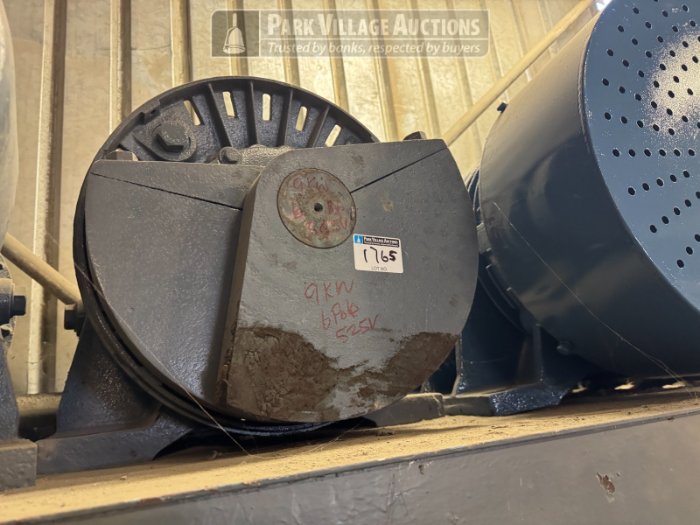 1 X NOREX 9KW 6-POLE 525V VIBRATOR MOTOR