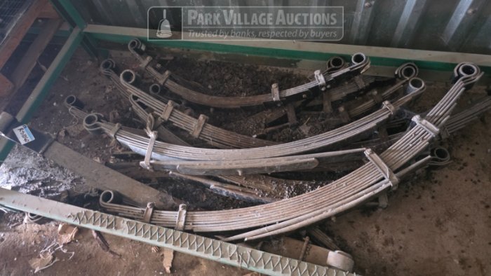 9 X TOYOTA LAND CRUISER LEAF SPRINGS