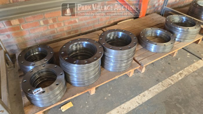 LOT 20 X 200MM FLANGES, 30 X 250MM FLANGES, 14 X 300MM FLANGES