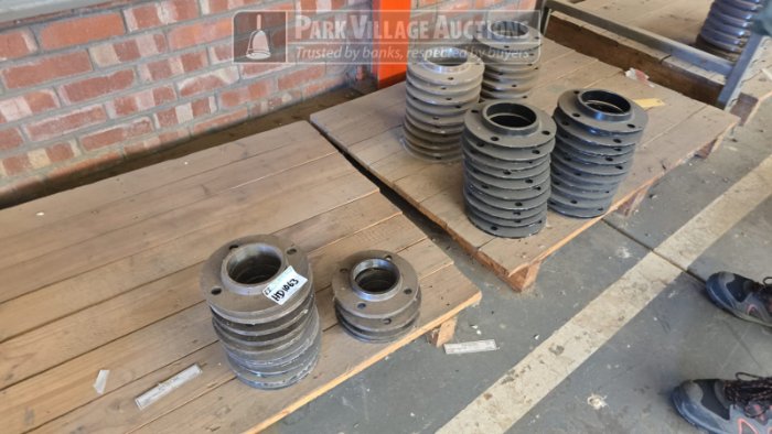 LOT 14 X 50MM FLANGES, 40 X 100MM FLANGES, 15 X 150MM FLANGE